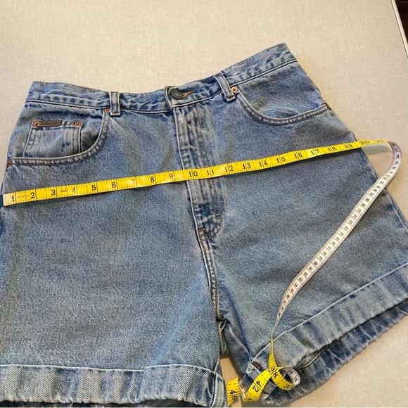 Calvin Klein, Women’s, size 12, Cuffed, 100% cotton, short, Blue Jean shorts. - Picture 5 of 12